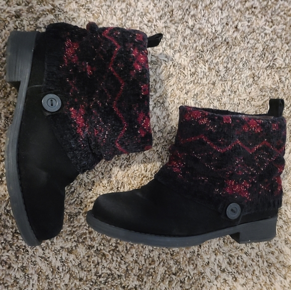 Muk Luks Patrice boots size 8